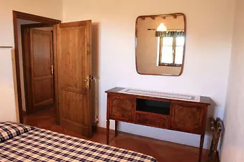 Opera Çiftlik konaklama Volterra